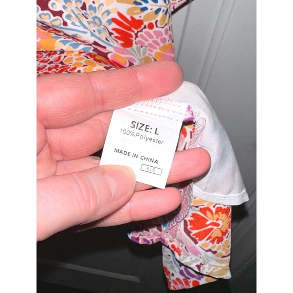 Jules & James boutique brand printed notched neck half sleeve top - Picture 8 of 8